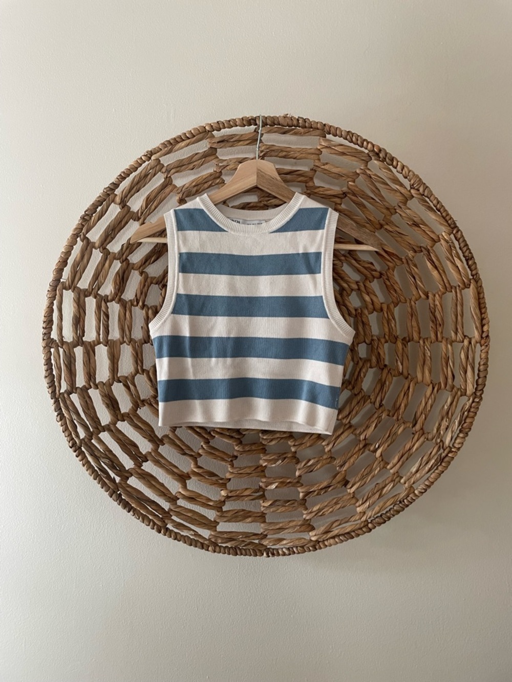 Zara Striped Sleeveless Knit Crop Top - Picture 2 of 6